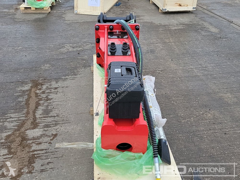 Echipamente pentru construcţii  JWB750