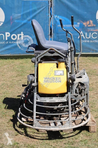 Aanbouwstukken voor bouwmachines Neuson crt 36 26a