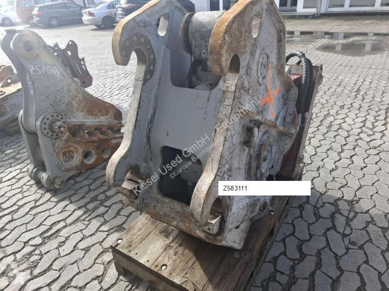 Equipamentos de obras Demarec Attache rapide...