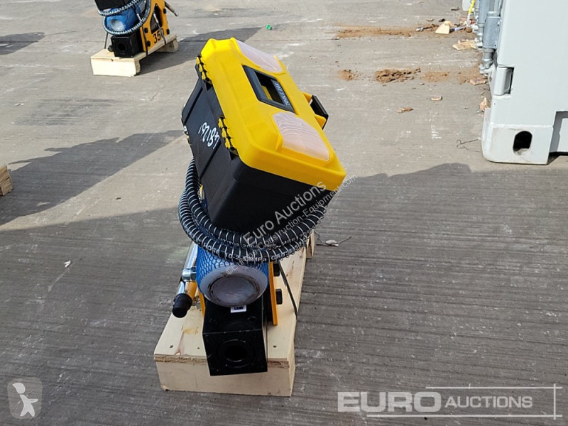 Echipamente pentru construcţii  CK35