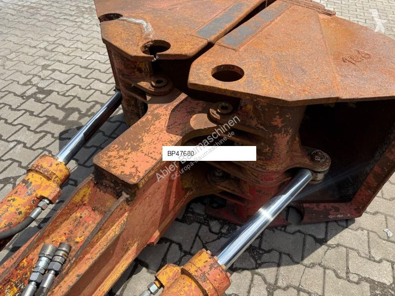 Vybavenie stavebného stroja  MS25