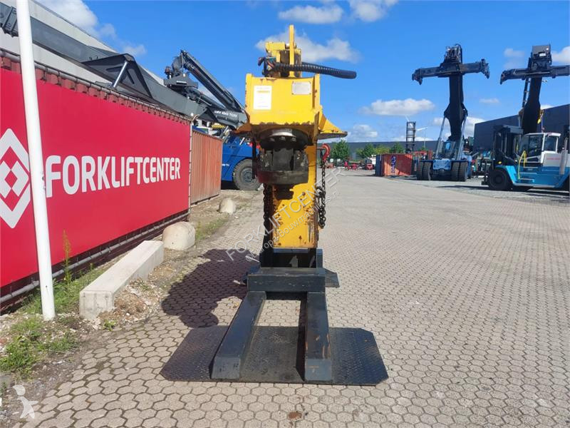 Vybavenie stavebného stroja  SAN 40L SafeNeck...