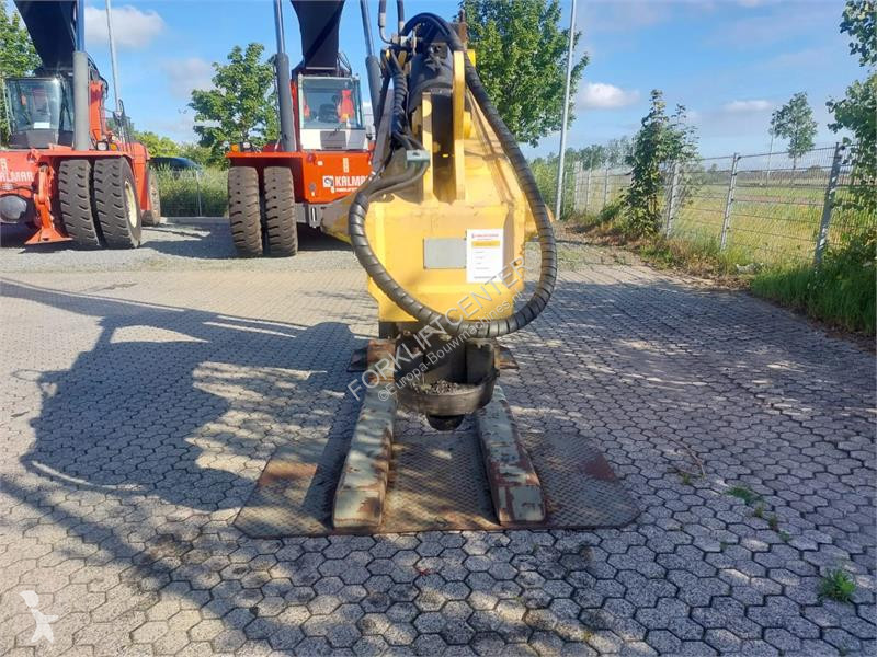 Vybavenie stavebného stroja  SAN 40L SafeNeck...