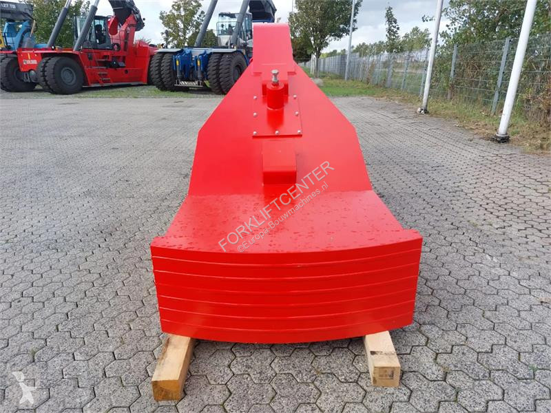 Vybavenie stavebného stroja  Gooseneck 45t