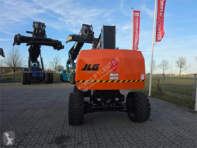 Udstyr til anlægsarbejder JLG 860SJ 4x4