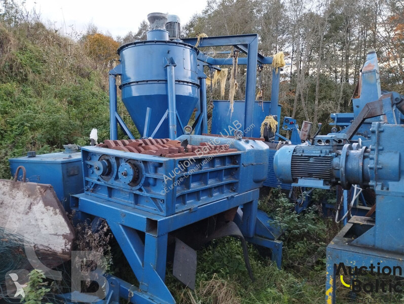 Vybavenie stavebného stroja  recycling line