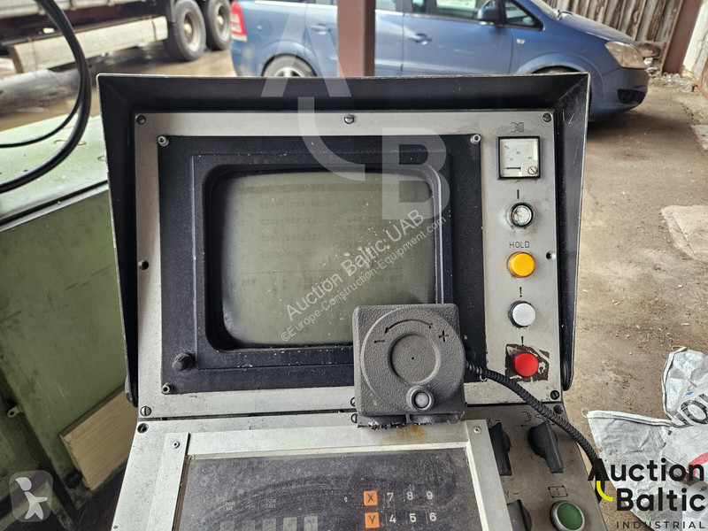 Vybavenie stavebného stroja  Varnamo R-150