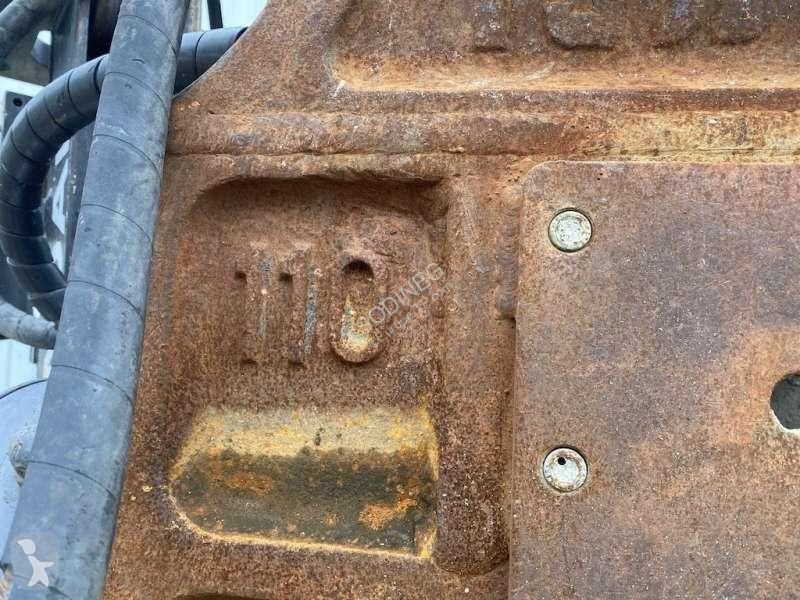 Vybavenie stavebného stroja   Cisaille a beton...