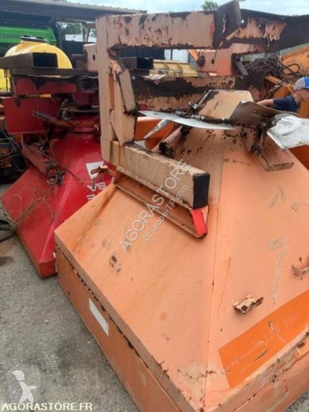 Equipamientos maquinaria OP Kuhn 600 SA