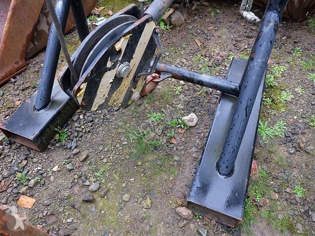 Equipamiento de manutención Manitou Treuil 5T