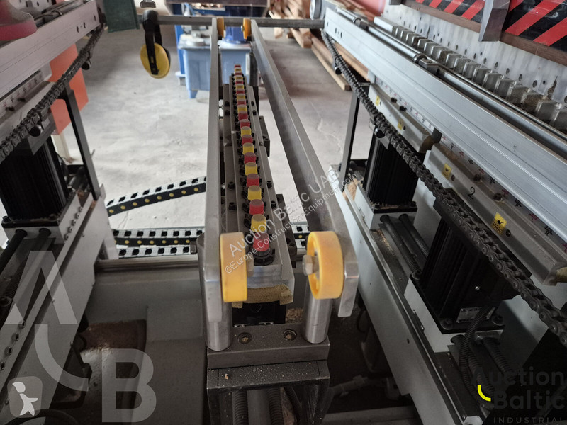 Equipamientos maquinaria OP  Lazzoni Expert L3...