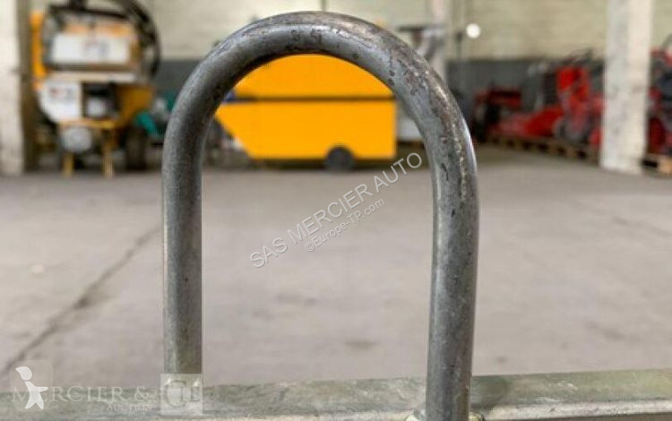 تجهيزات الأشغال العمومية  pince pose bordure...