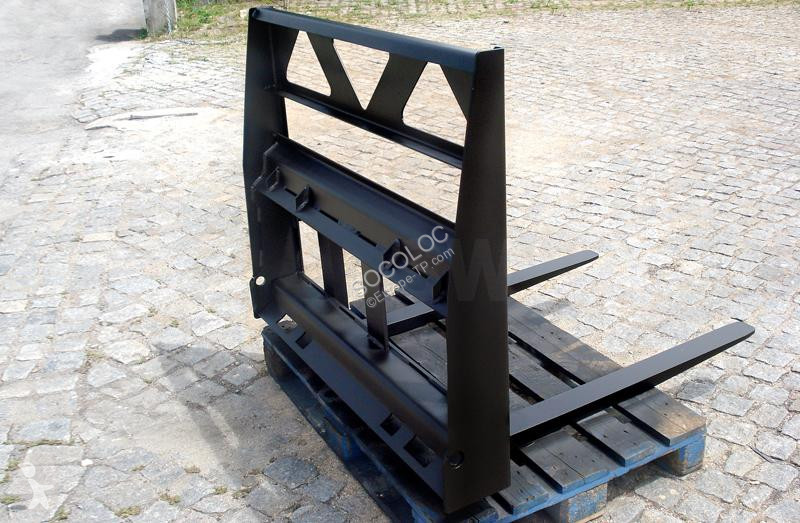 Stavební vybavení   spécialiste attaches et...