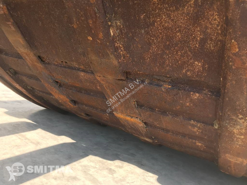Aanbouwstukken voor bouwmachines Caterpillar...