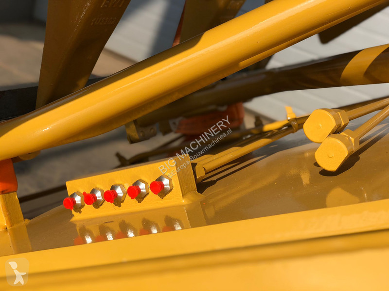 Aanbouwstukken voor bouwmachines Caterpillar...