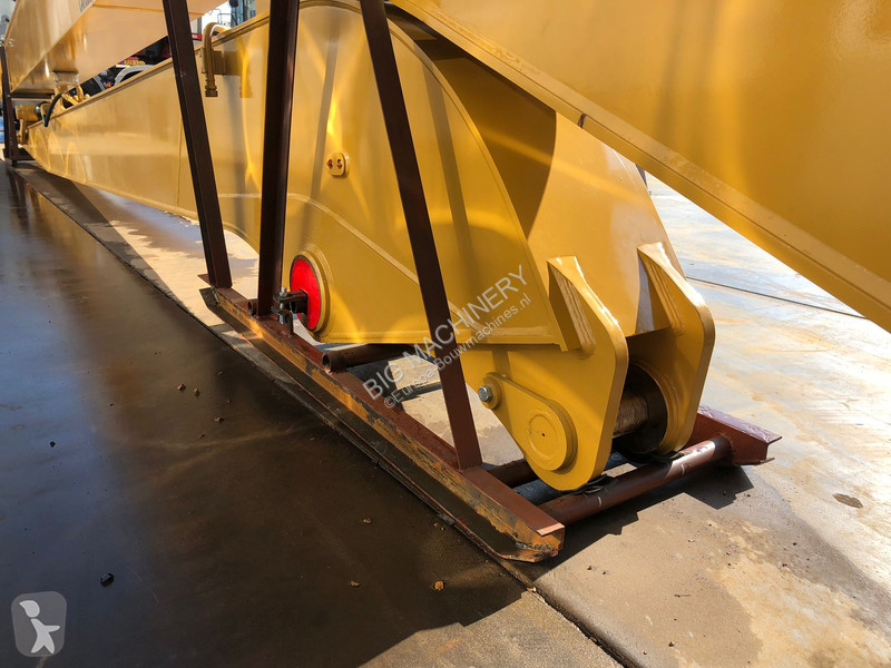 تجهيزات الأشغال العمومية Caterpillar 330D / CAT...