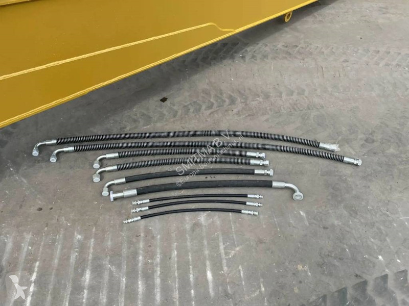 Vybavenie stavebného stroja Caterpillar 323F...