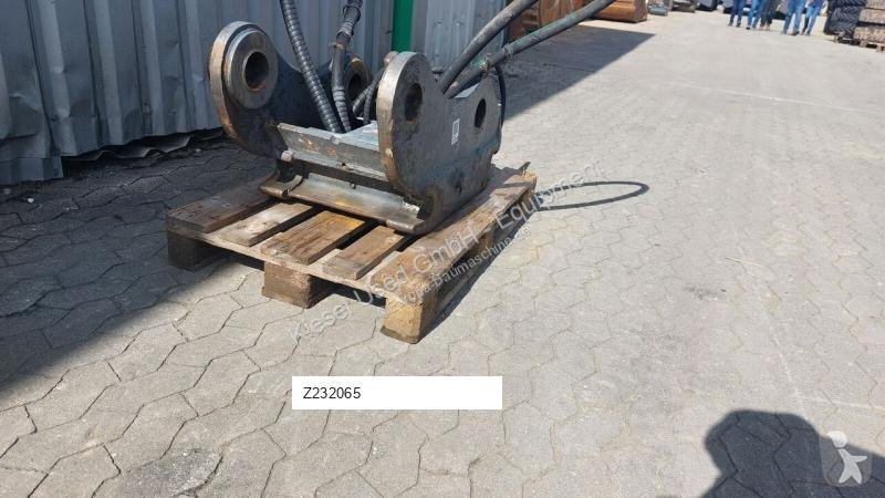 تجهيزات الأشغال العمومية Doosan Attache rapide...