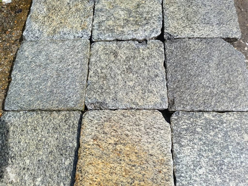 Vybavenie stavebného stroja  natuursteen...