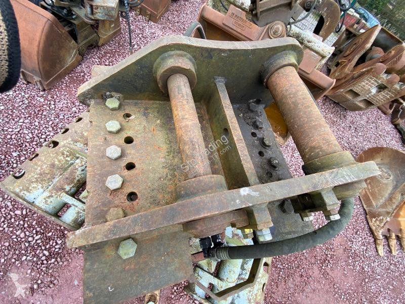 Equipamientos maquinaria OP Kinshofer  POUR...