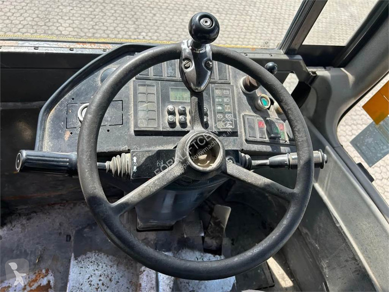 جرار مناولة Terberg RT282 4x4