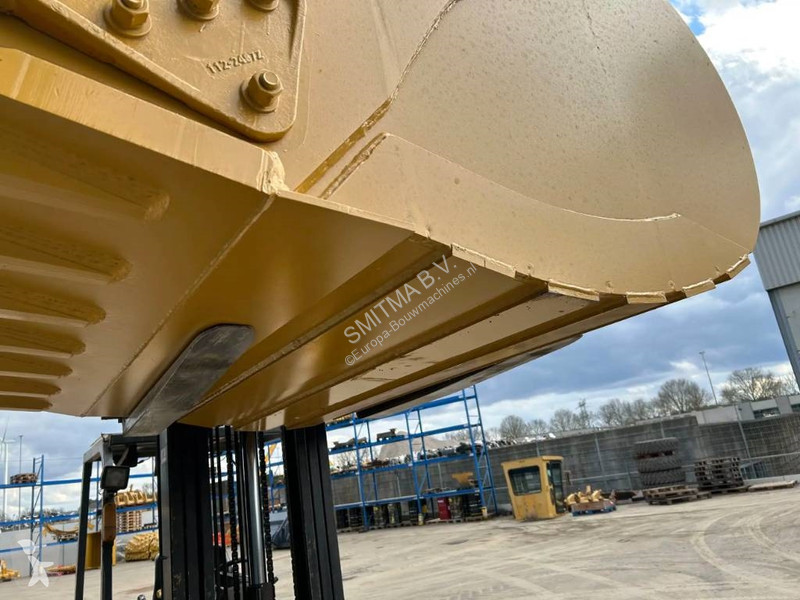 Aanbouwstukken voor bouwmachines Caterpillar...