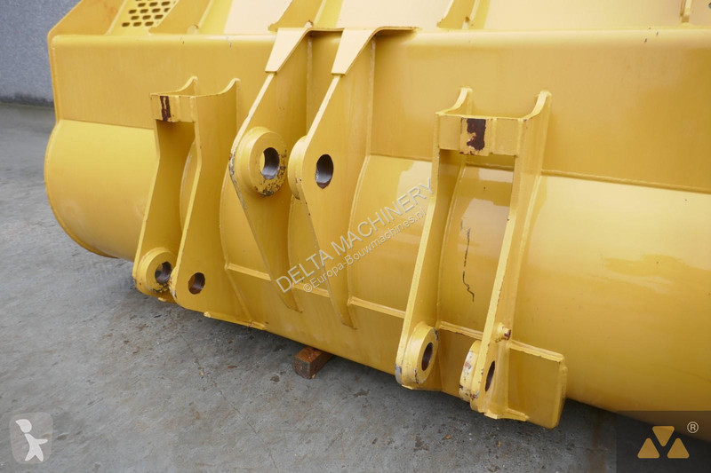 Aanbouwstukken voor bouwmachines Caterpillar...