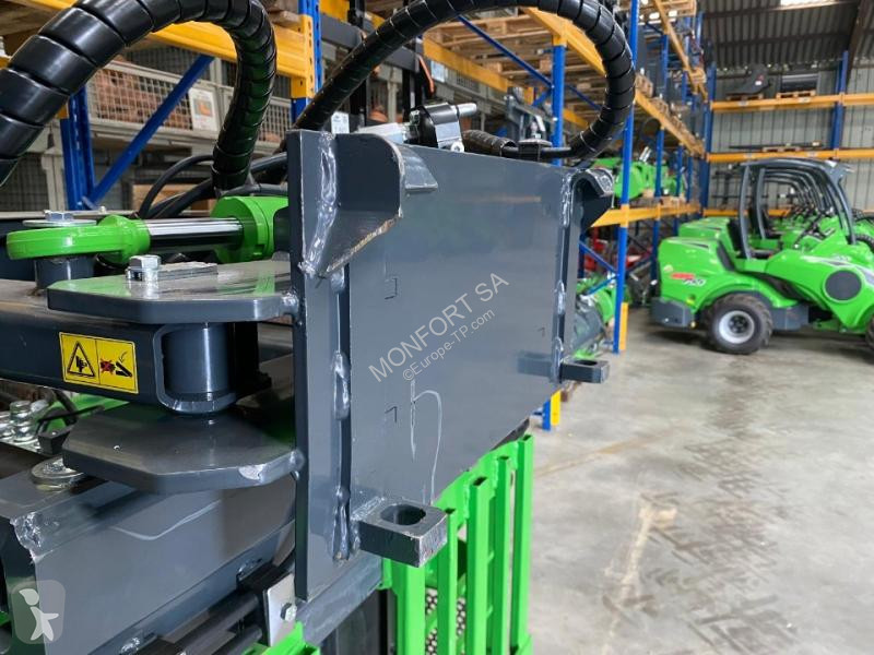 Stavební vybavení   Greenpacker AVANT 295-335 cm