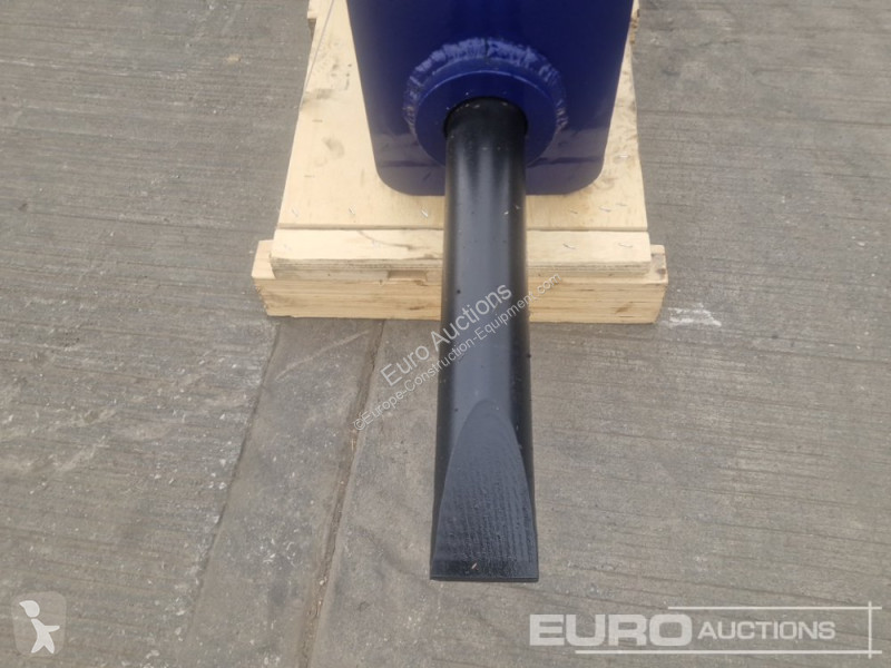 Equipamentos de obras  HRX 4-8