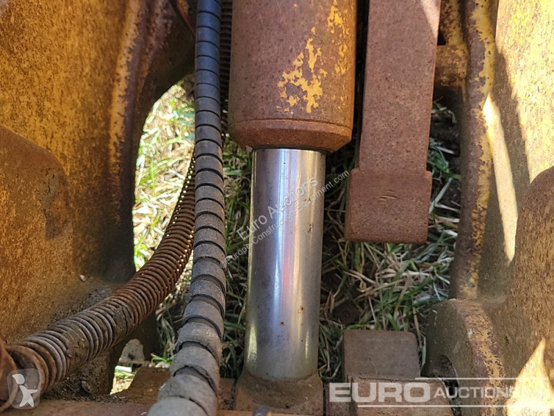 Echipamente pentru construcţii Caterpillar