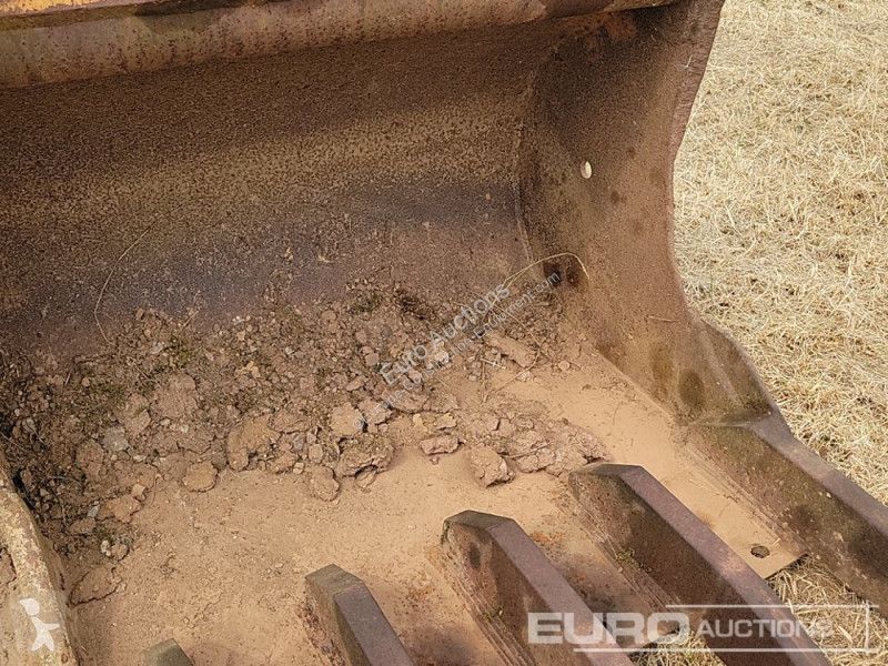 Echipamente pentru construcţii Caterpillar