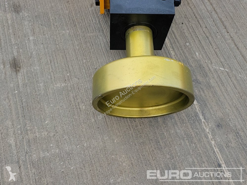 Aanbouwstukken voor bouwmachines  D680