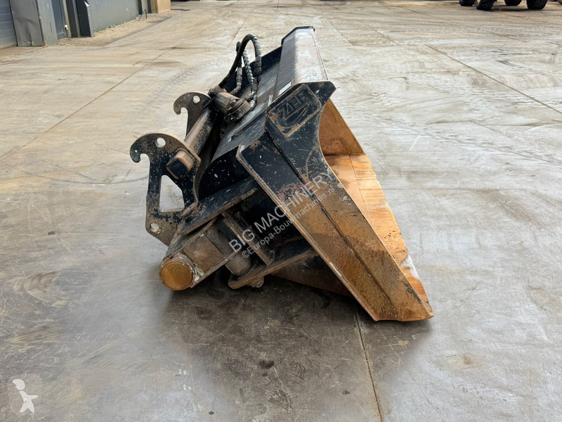 Aanbouwstukken voor bouwmachines  Side-Tilting...
