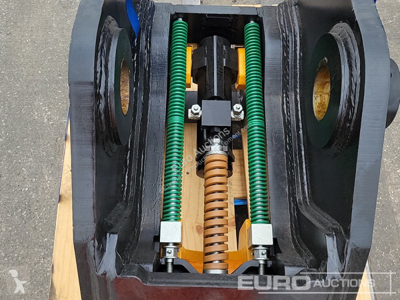 Echipamente pentru construcţii JCB