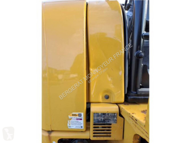 Vybavenie stavebného stroja Caterpillar 305E2