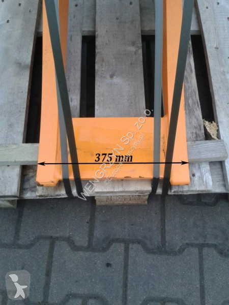 Echipamente pentru construcţii  UNIWERSALNY...