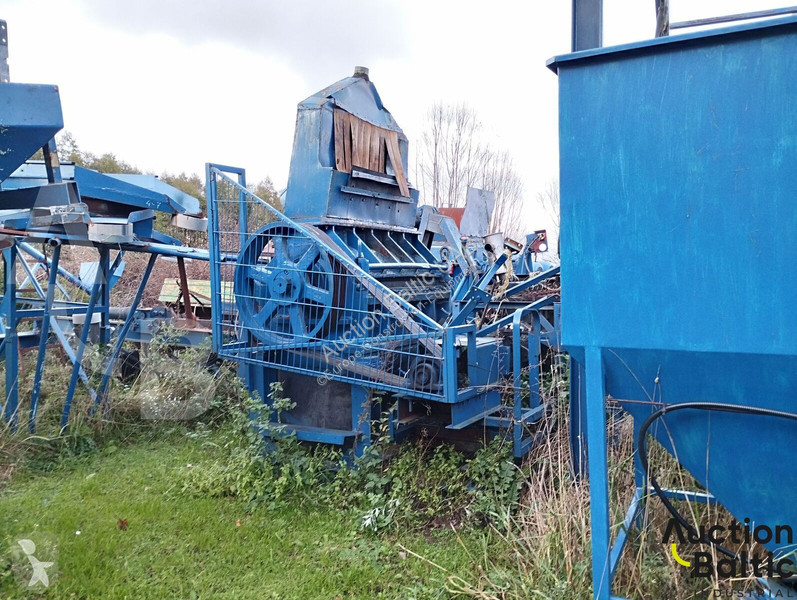 Vybavenie stavebného stroja  recycling line