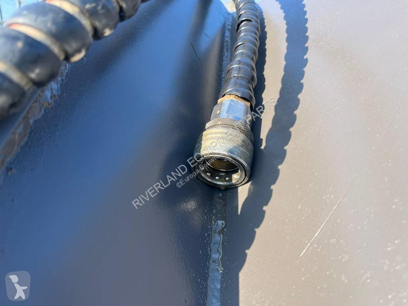 تجهيزات الأشغال العمومية Volvo high tip bucket