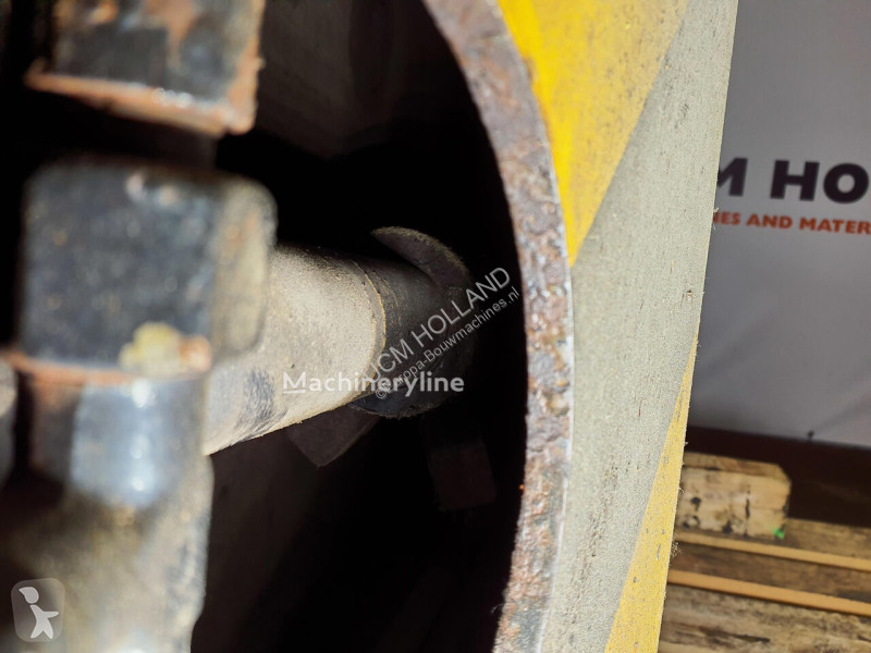 تجهيزات الأشغال العمومية Terex