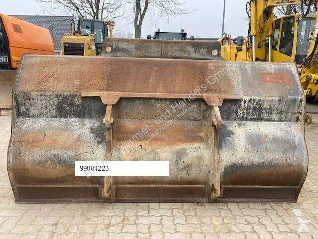Vybavenie stavebného stroja  (1223) 3.8 cbm...