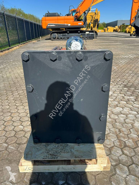Vybavenie stavebného stroja  HX4000 25-30 ton...