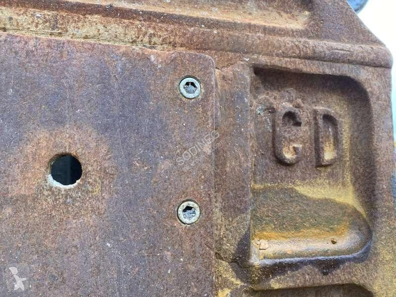 Vybavenie stavebného stroja   Cisaille a beton...