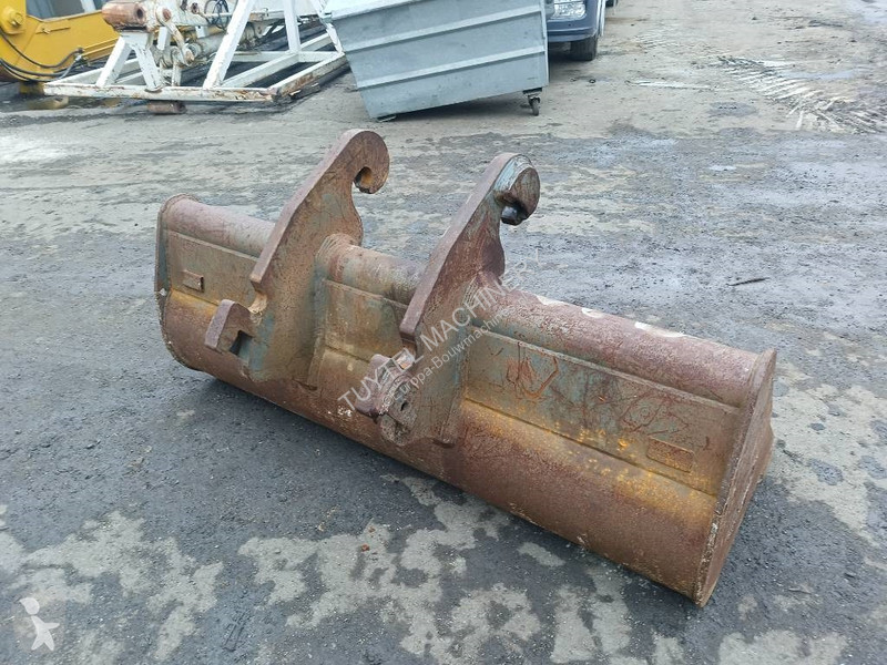 Vybavenie stavebného stroja  bak sloten bak 180...