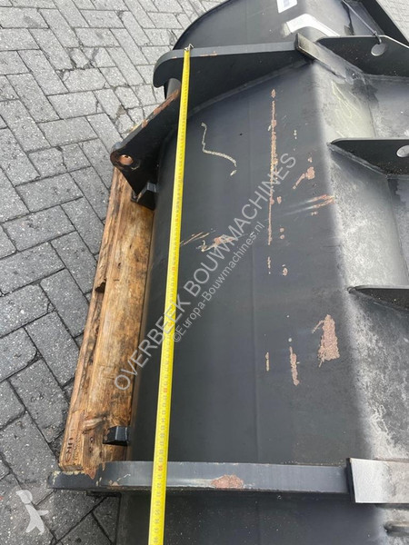 تجهيزات الأشغال العمومية Volvo -...