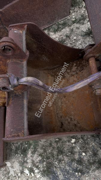 Aanbouwstukken voor bouwmachines   Available