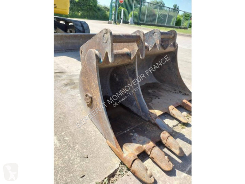 Строително оборудване Komatsu PC26MR-3