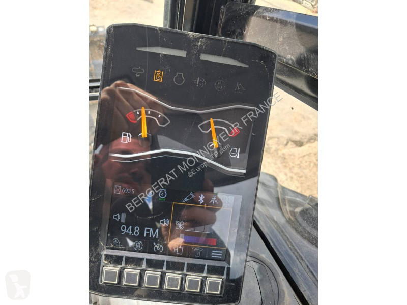تجهيزات الأشغال العمومية Caterpillar 302.7