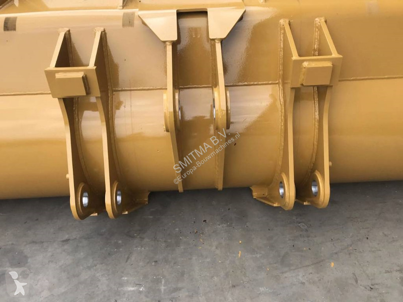 Vybavenie stavebného stroja Caterpillar 938M