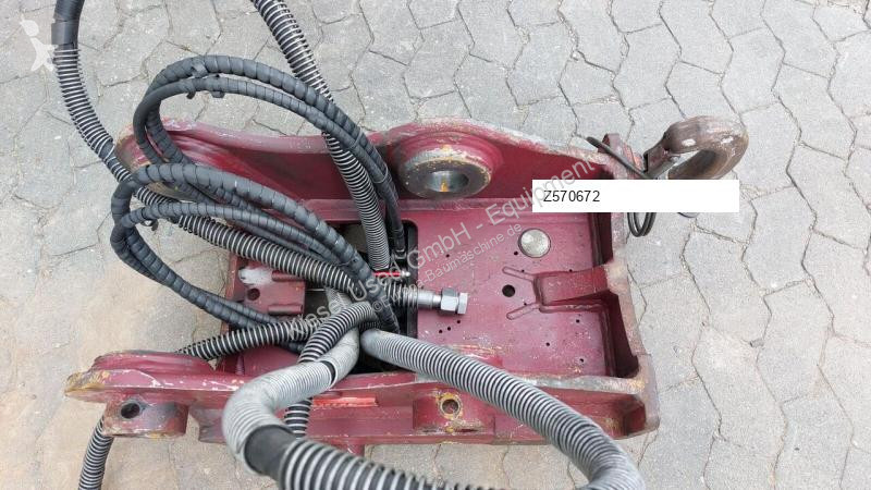 تجهيزات الأشغال العمومية Oilquick Attache...
